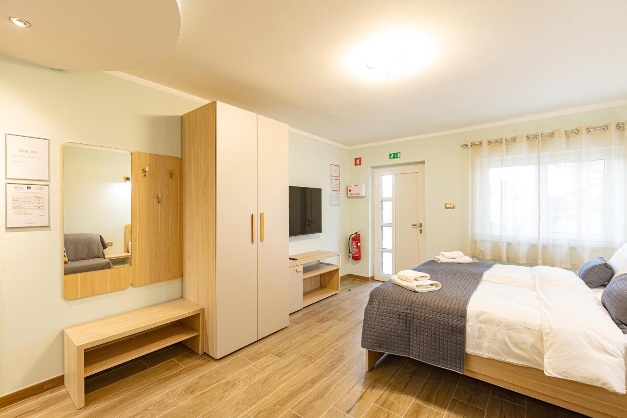 Adriatic Bay Apartments Порторож Екстер'єр фото